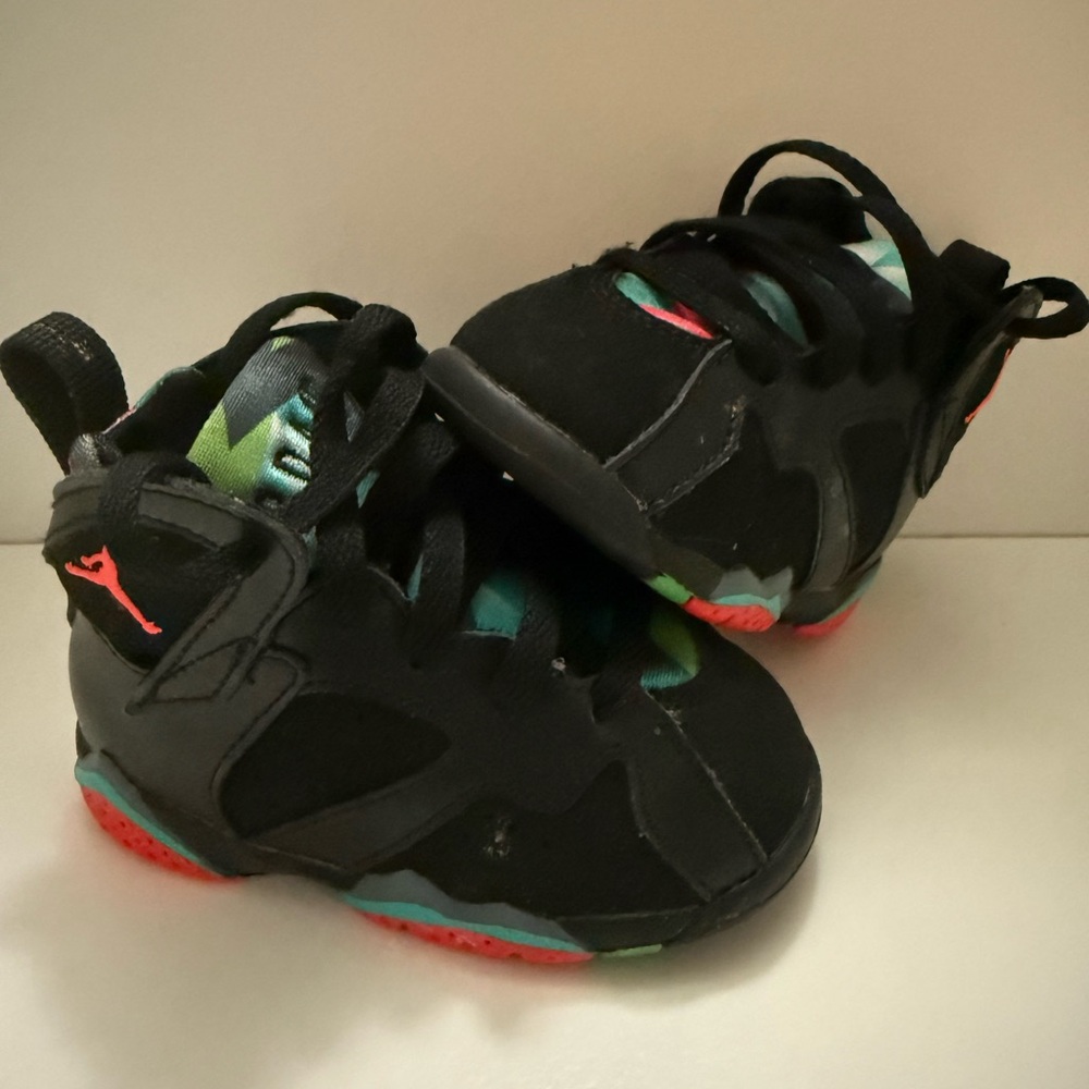 USED - Nike Air Jordan 7 Retro VII Mid Marvin Martian size 5c brand new 2015